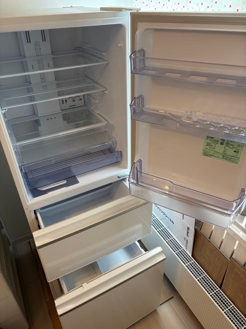 札幌市引取限定】三菱電機 MR-CX33H-W 冷蔵庫 330L - メルカリ