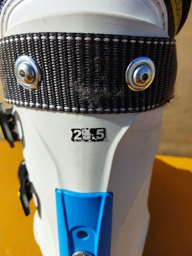 サロモン　女性用　スキーブーツ 23.5cm　X-MAX LC100