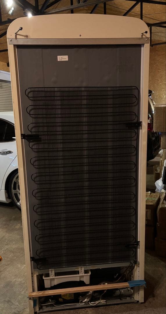 SMEG（スメッグ）社製冷凍冷蔵庫 クリーム 100V FAB50P 右開き - メルカリ