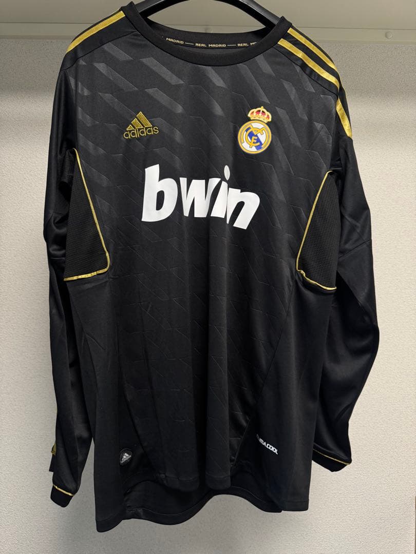 k*o様 レアル・マドリード　クリスティアーノ・ロナウド　ユニフォーム 7番黒 レアル・マドリード サッカーユニフォーム メンズ SIZE O ブラック 【7