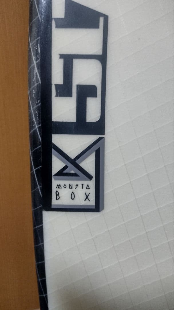 JS モンスタボックスMONSTA BOX 6.1HYFI EPS