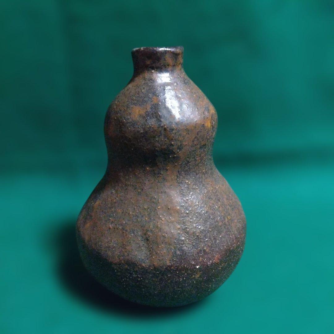 ひょうたん型陶器花瓶 ダークブラウン - メルカリ