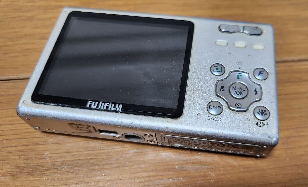FUJIFILM FinePix Z5 コンパクトデジタルカメラ - メルカリ