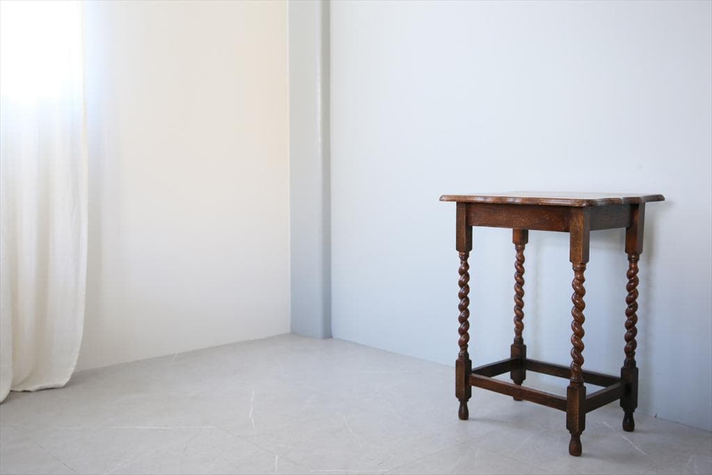 英国アンティーク木製サイドテーブル/オケージョナル机/飾り棚/花台(91