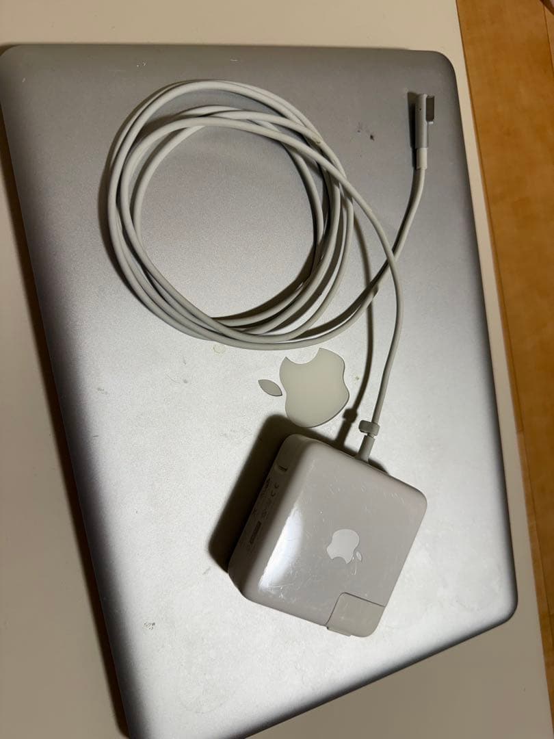 Apple MacBook Pro 充電器付き - メルカリ