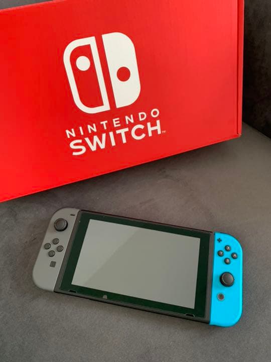 Nintendo Switch 中古 新モデル 限定カスタマイズ版 任天堂 Nintendo Switch マイニンテンドーストア限定カスタマイズ