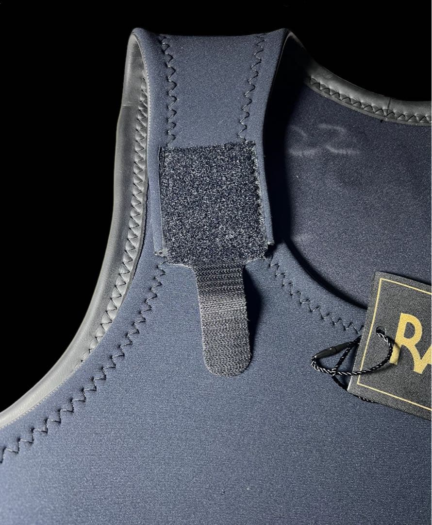 RASHのショートジョン 波乗りジャパンバックアップサポートメーカー