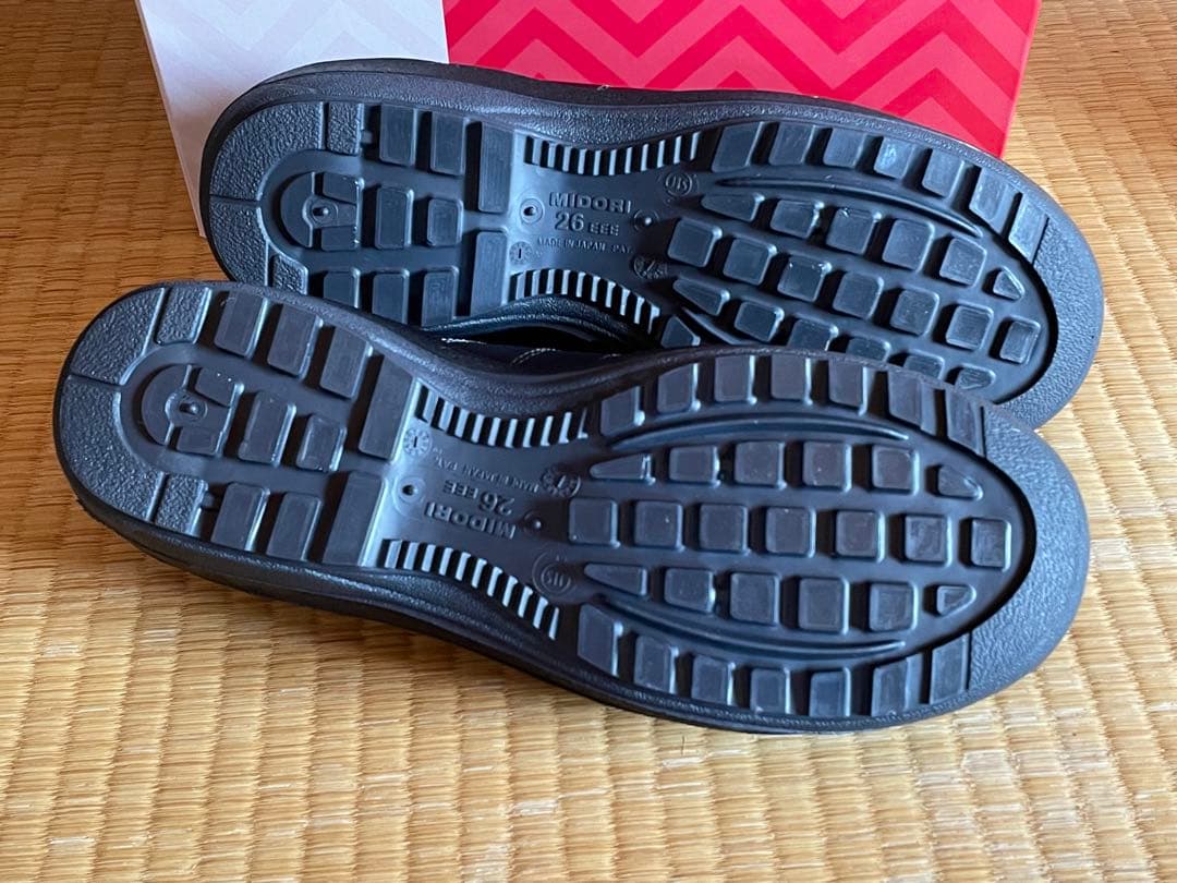 【新品未使用】 ミドリ安全 ラバー2層底安全靴 RT712N 26.0cm