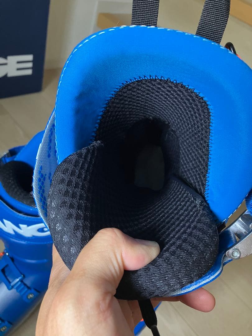 LANGE RS WORLD CUP スキーブーツ使用6日 美品 - メルカリ