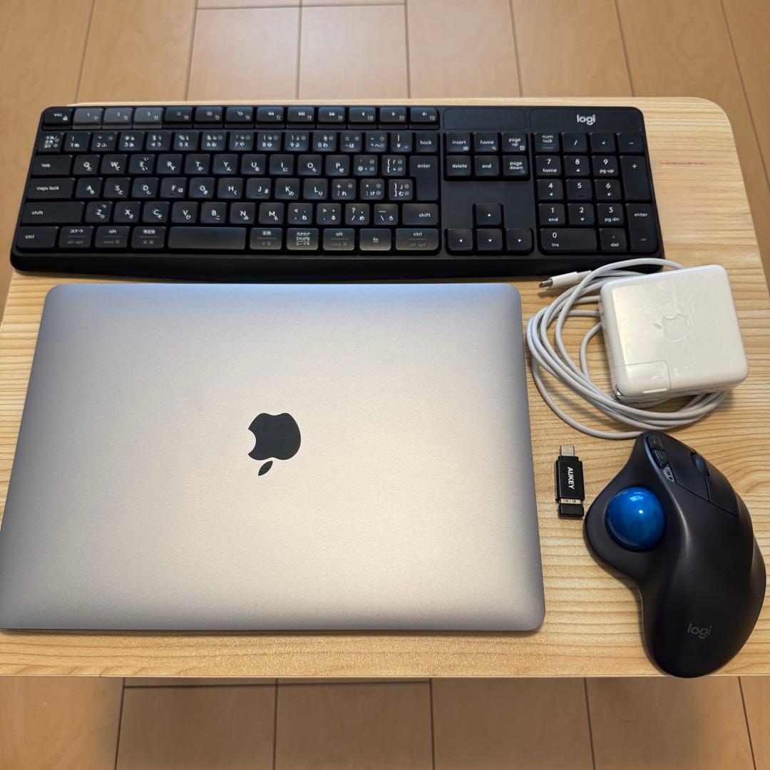 美品 高スペック MacbookPro 2016 i7/ 16GB/512SSD MacBook Pro (15-inch, 2016) - 技術仕様 - Apple サポート (日本)