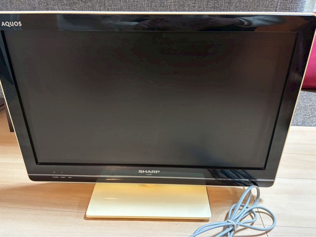 SHARP AQUOS LC-22K5 22インチ液晶テレビ※テレビ台別途※ - メルカリ
