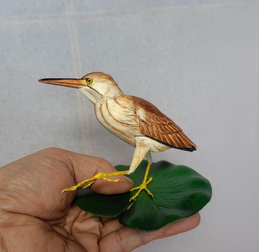 小さなバードカービング ヨシゴイ 野鳥 木彫り - メルカリ