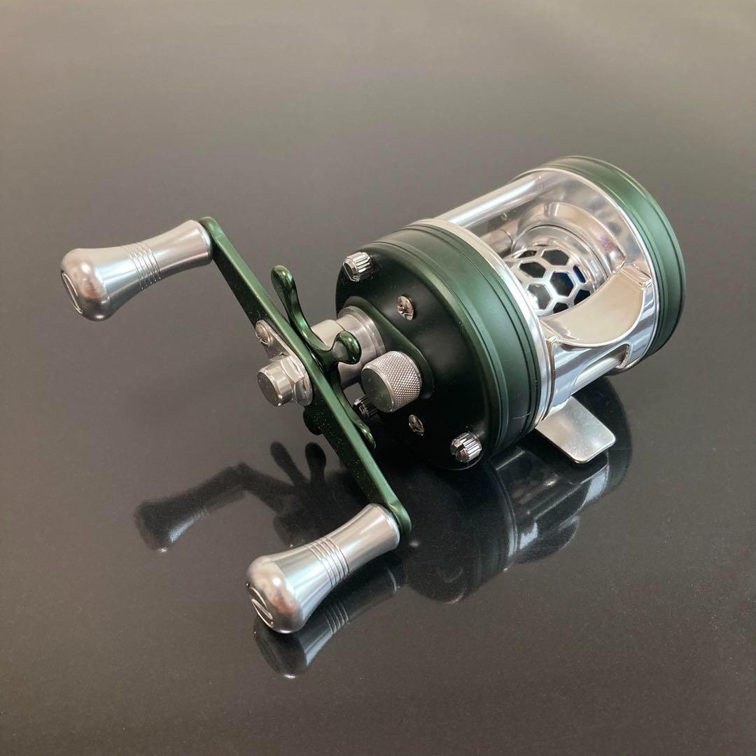 新品】渓流ベイトリール 丸型リール トラウト用 シルバー／グリーン