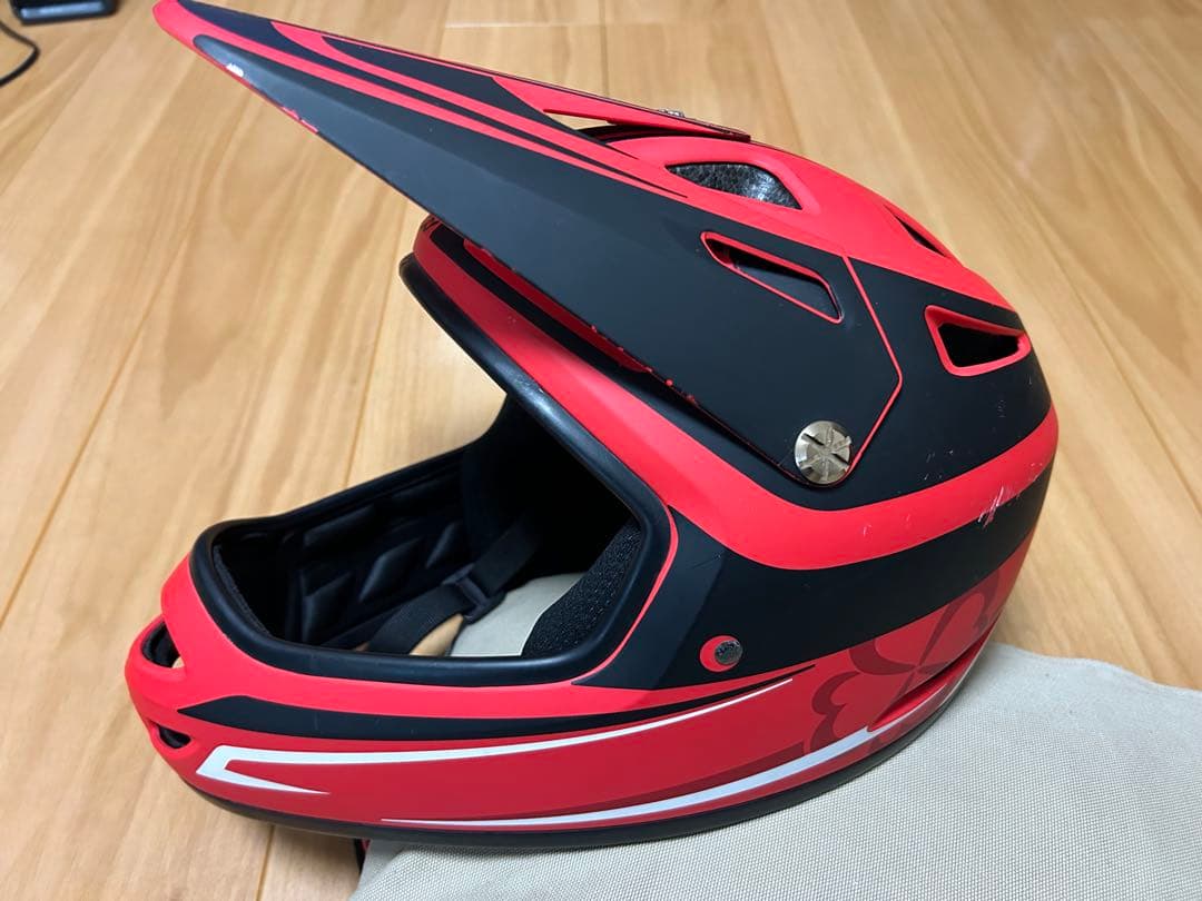 ヨツバモトホールショット ヘルメット フルフェイス　キッズ　ヨツバ b9bb613be957d55befd2a84f714e72