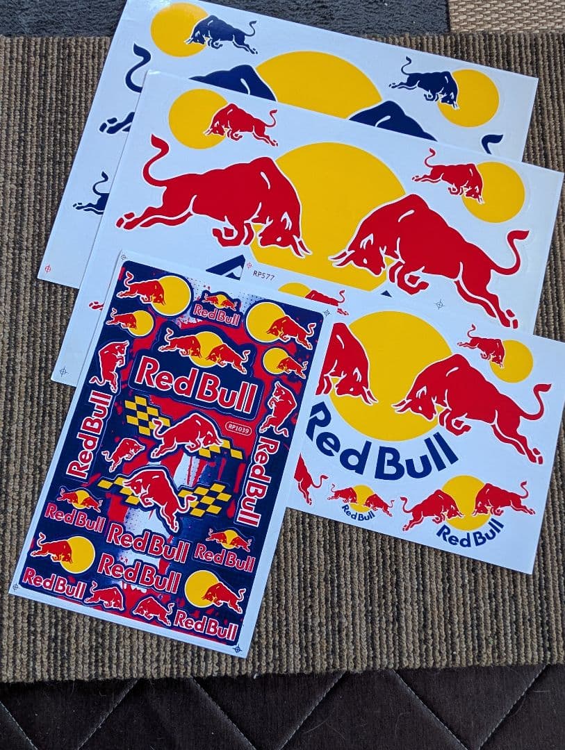 レッドブル ステッカー RED BULL 4枚 - メルカリ