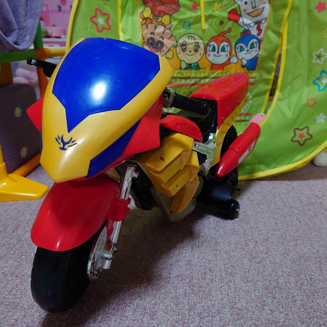 仮面ライダー　乗用バイク　乗用玩具 Yahoo!オークション -「仮面 ライダー 乗用」の落札相場・落札価格
