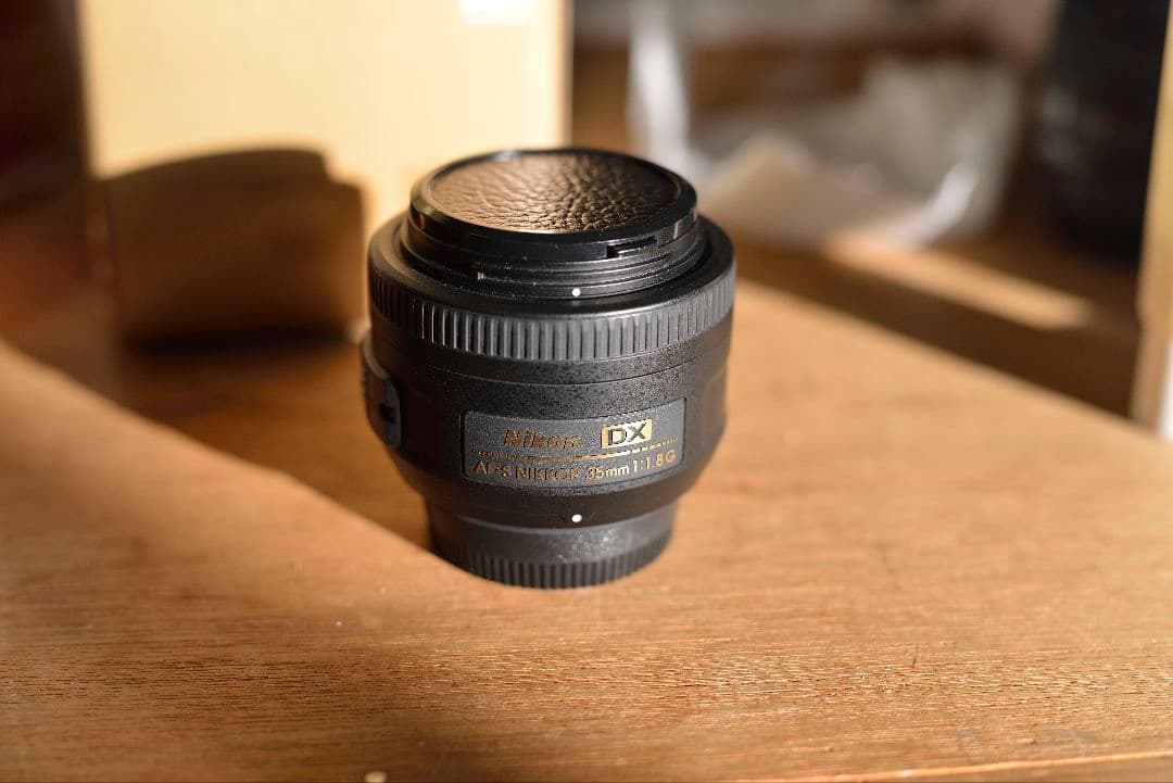 レンズ(単焦点) AF-S DX NIKKOR 35mm f/1.8G Amazon.com : Nikon AF-S DX NIKKOR 35mm f/1.8G Lens with Auto Focus