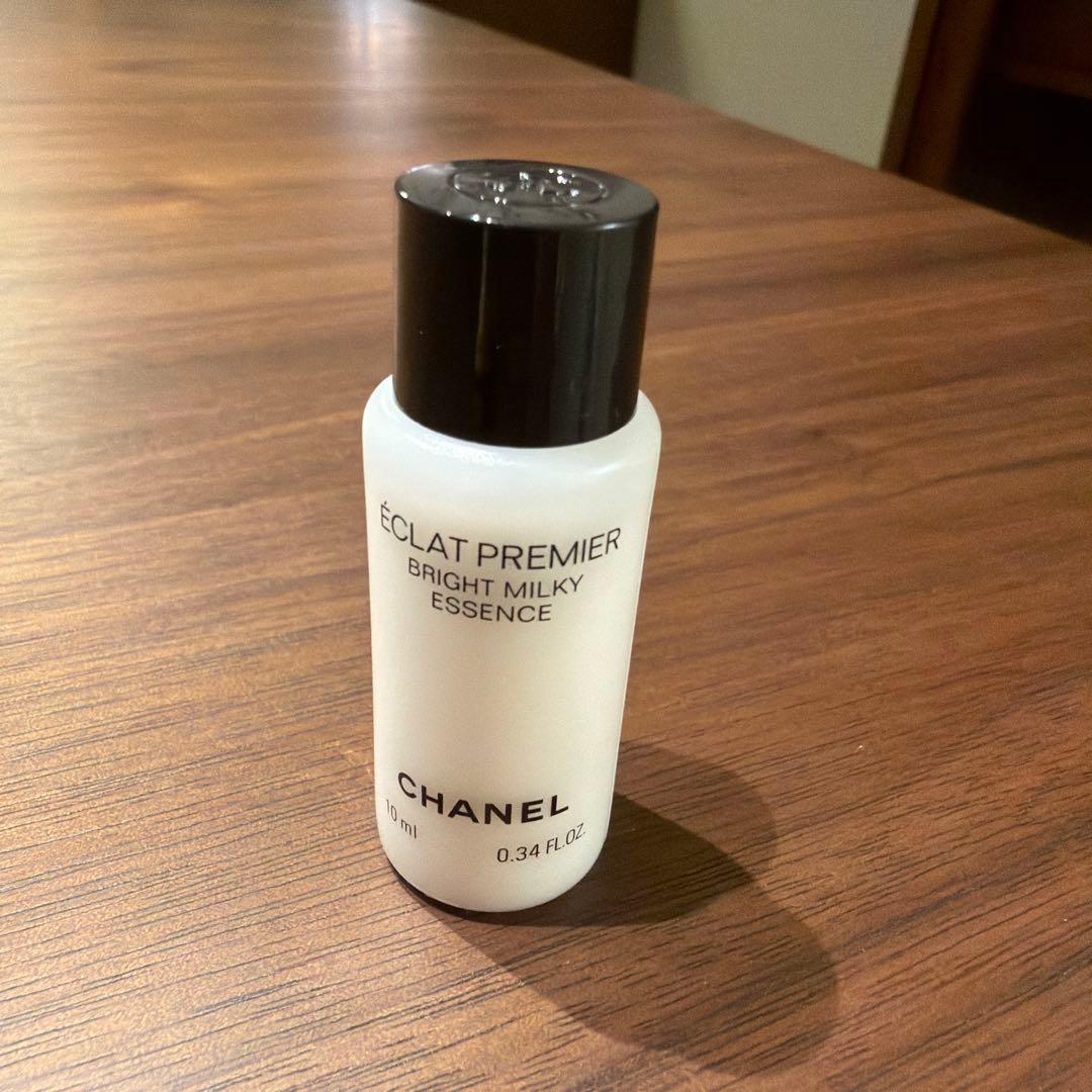 シャネル 化粧水 エクラ プルミエ ブライト ミルキー エッセンス