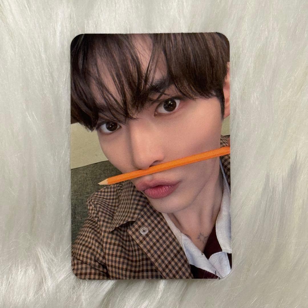 ZB1 ゼベワン ハンビン シーグリ 2026 YES24 特典 トレカ - メルカリ