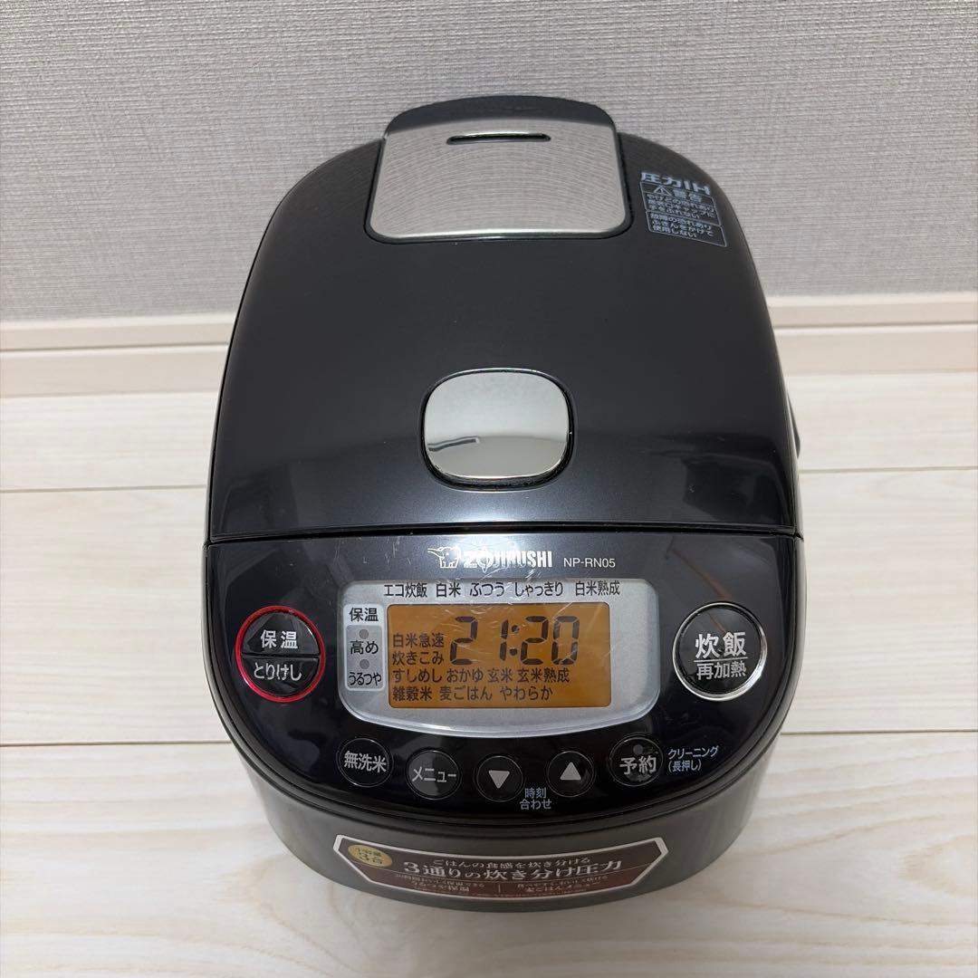 象印　圧力IH炊飯ジャー極め炊きNP-RN05 2024年製 極め炊き 象印 3合炊き 炊飯器 圧力IH炊飯ジャー 黒まる厚釜 NP-RN05