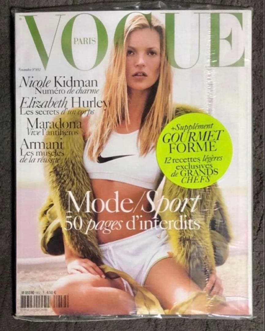未開封‼️ VOGUE PARIS Kate Moss NIKE - メルカリ