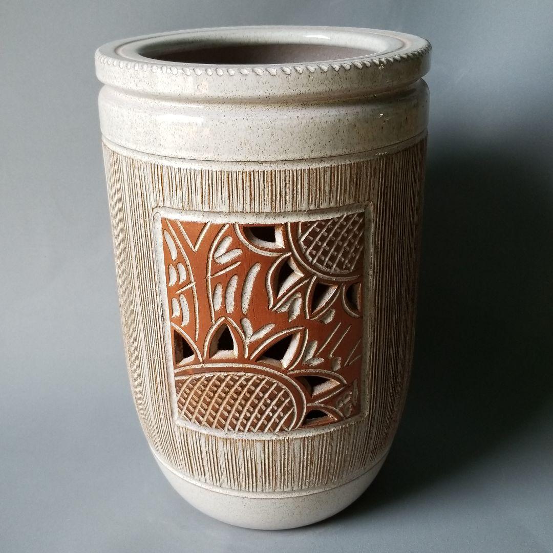 信楽焼傘立て  大容量❗ひまわり彫 高さ４７cm 信楽焼傘立て 大容量❗ひまわり彫 高さ47cm 信楽焼傘立て 大容量