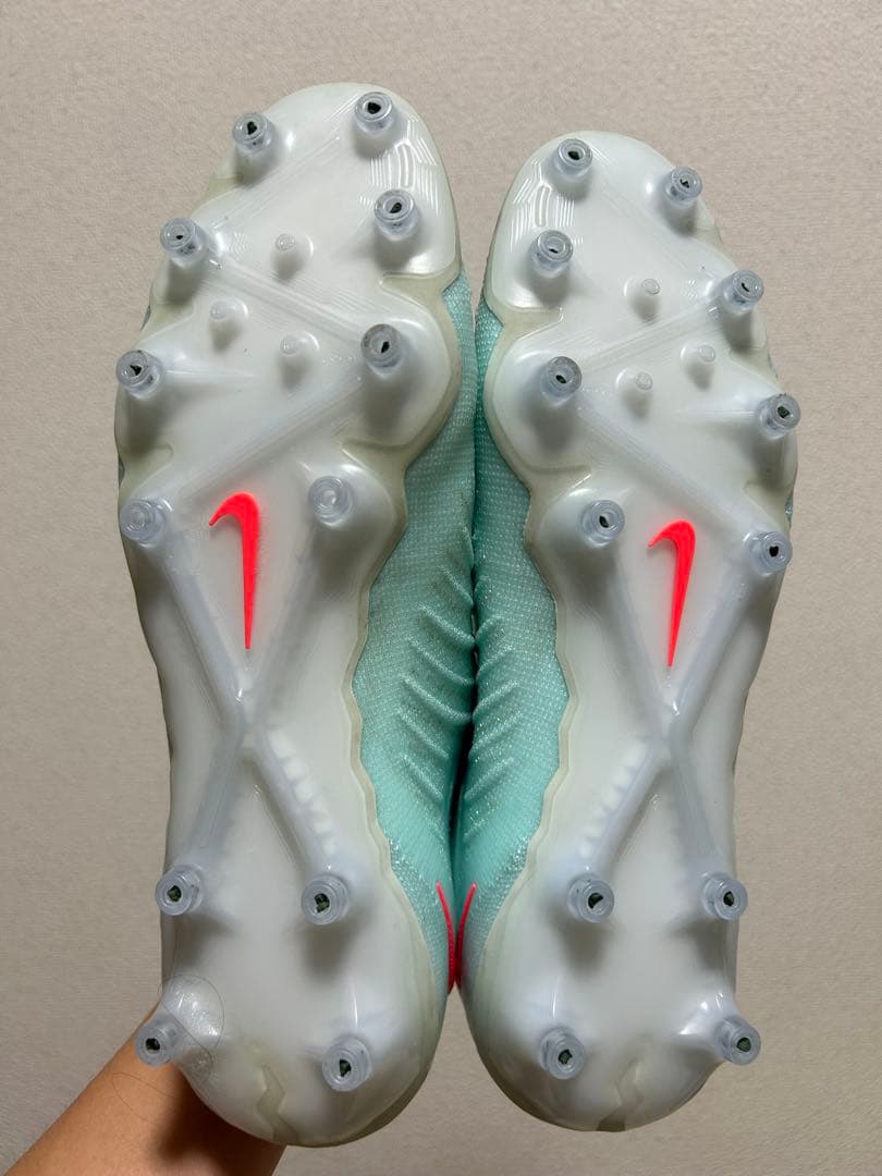 【最終価格！】Nike ファントムGX2エリート　AG 28.5cm