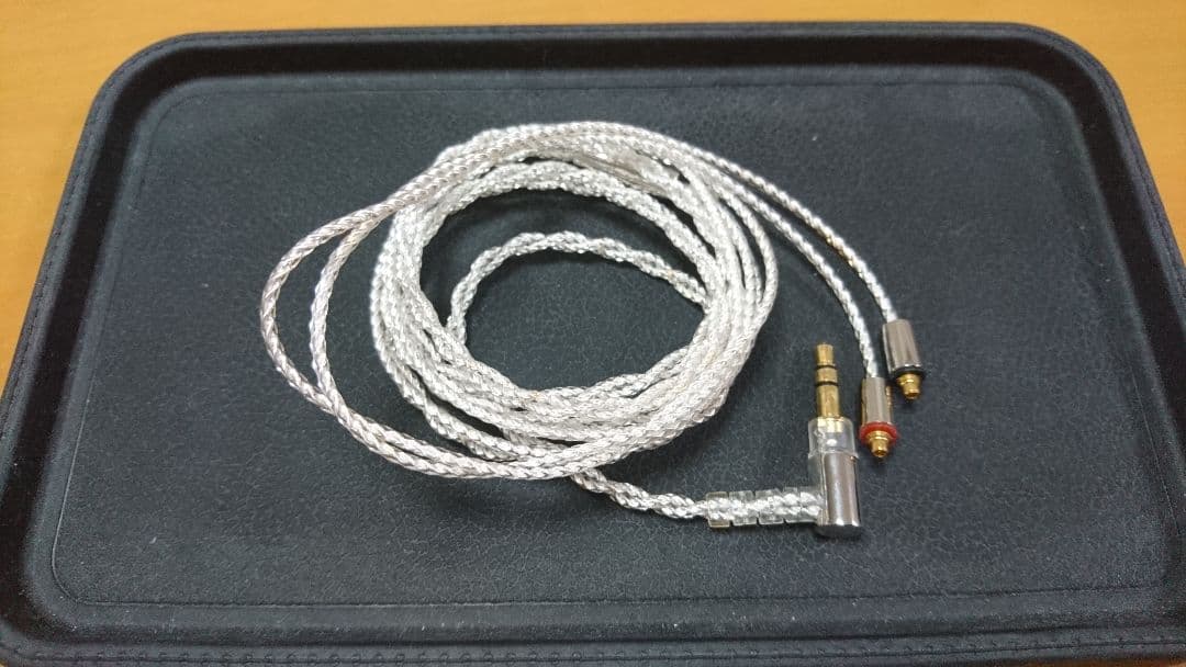 final 3.5mm3極 MMCX シルバーコートケーブル final シルバーコートケーブル MMCX 3.5mm【C106 MS12AZCLEH】 – e