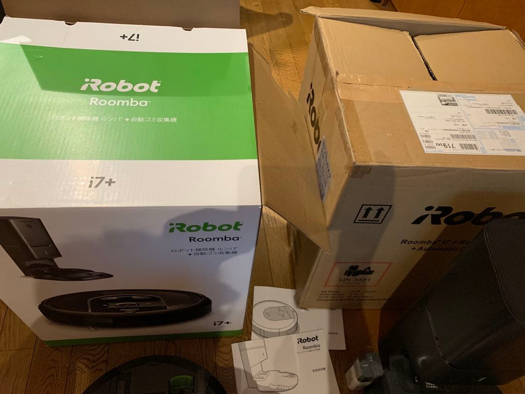 iRobot Roomba i7+ 本体（ジャンク）と付属品と箱 高機能な「ルンバ i7+」写真＆動画でレビュー！口コミ,デメリット,他