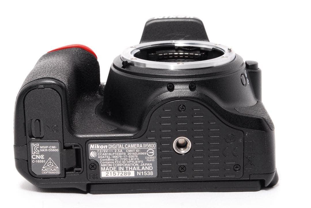 ◇ショット数5710◇Nikon D5600◇WiFiで楽々転送◇一眼レフカメラ