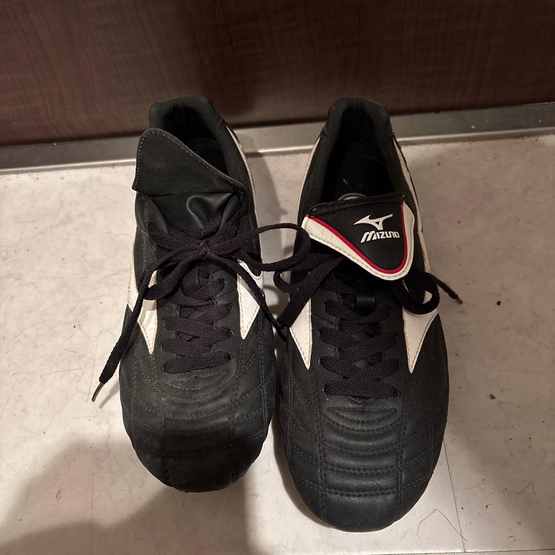 Mizuno サッカーシューズ ブラック/ホワイト/レッド - メルカリ