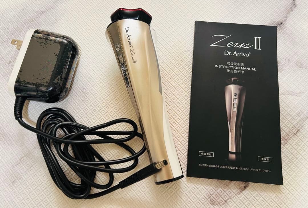 【正規品】Dr.Arrivo Zeus II 本体＋美容液付き ゼウス2 Dr.Arrivo Zeus II ドクターアリーヴォ ゼウスII zeus 2 美顔器 美容液