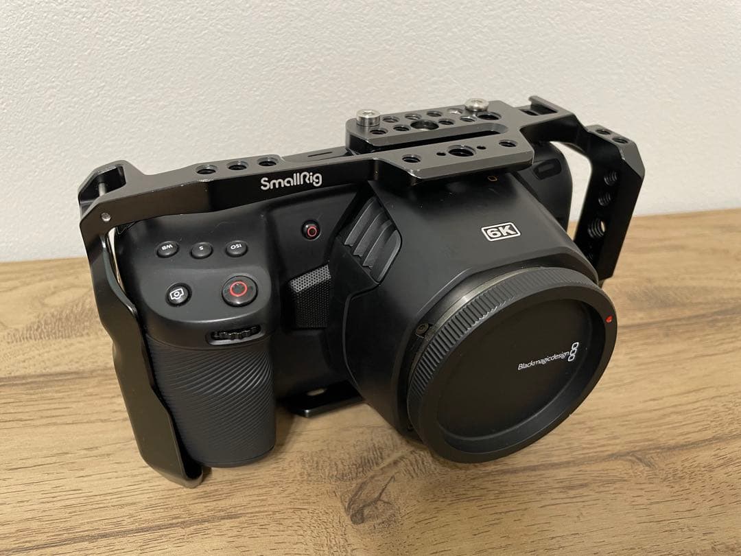 美品Blackmagic Pocket Cinema Camera 6K+ゲージ Blackmagic Cinema Camera 6K用フルカメラケージ (TA-T64-F