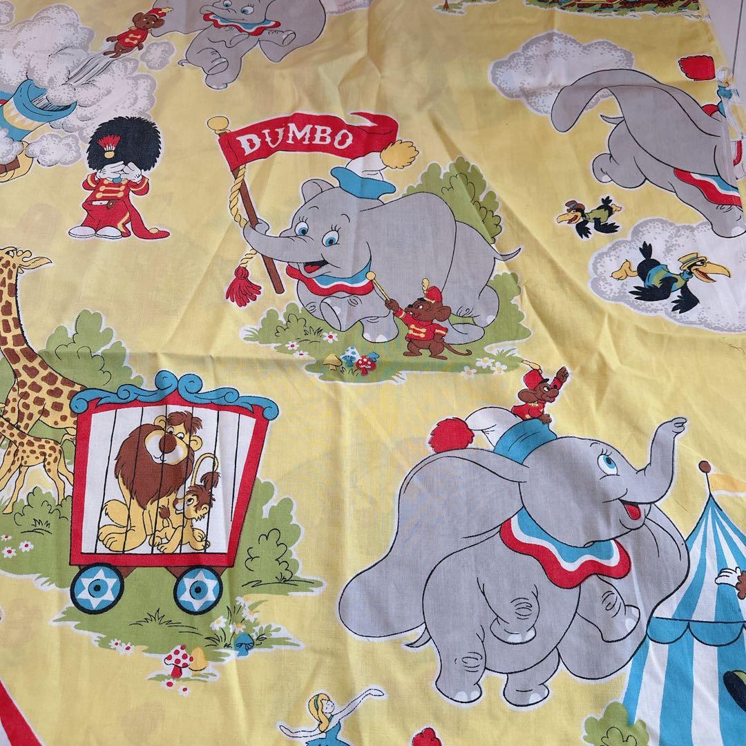 レア！ダンボのビンテージシーツ！イエロー - メルカリ