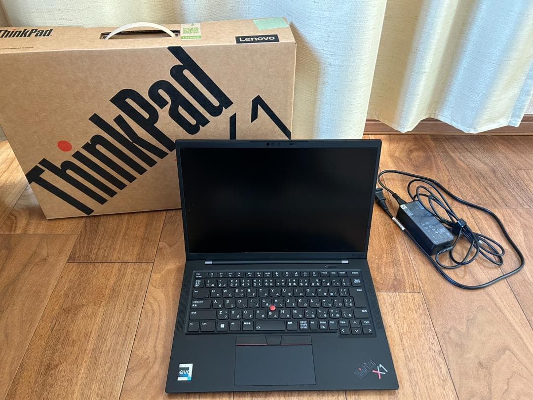 ThinkPad X1 Carbon Gen10【米沢生産モデル】 ThinkPad X1 Carbon Gen 10 | Ultralight, super-powerful Intel Evo