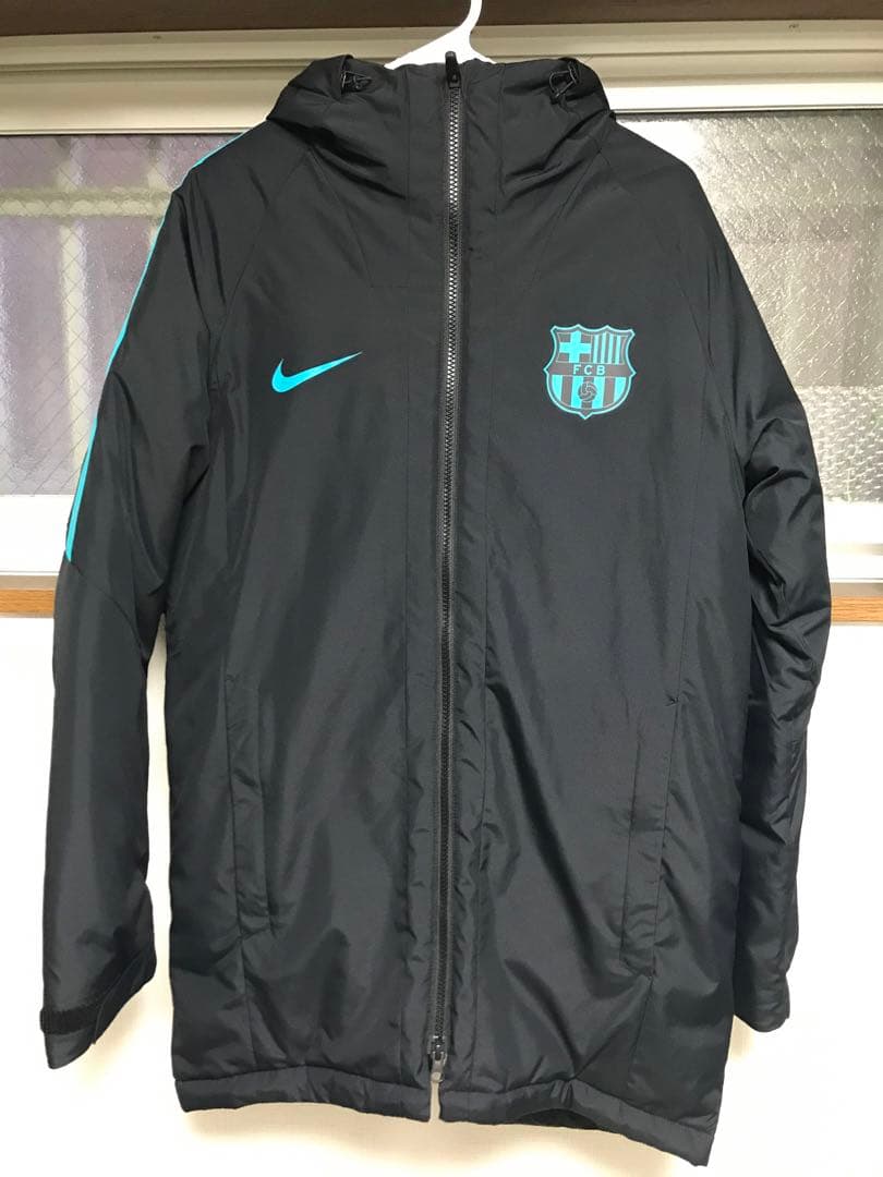 ナイキ バルセロナ ベンチコート 美品 S - メルカリ