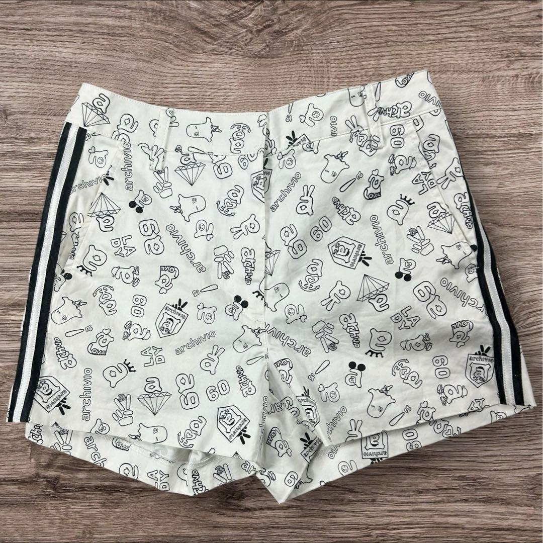 美品 アルチビオ 総柄 ロゴワッペン ショートパンツ ホワイト 36 春