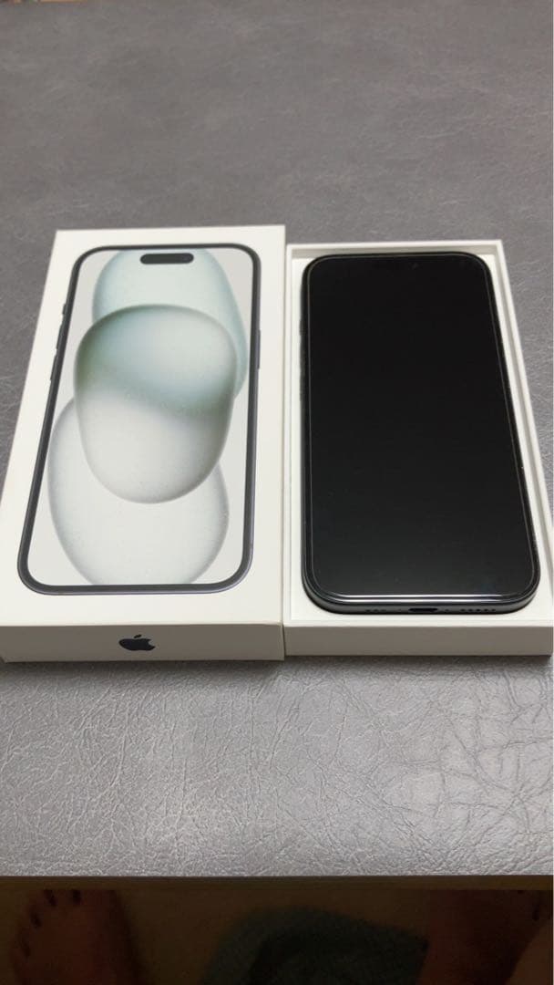 Apple iPhone 15 ブラック 本体（128GB） iPhone 15 128GB - ブラック（SIMフリー）[整備済製品] - Apple（日本）