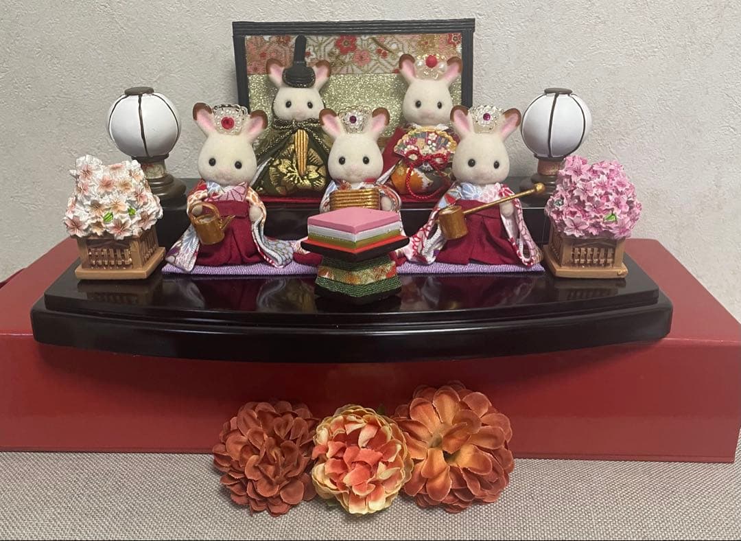 雛人形 シルバニア赤ちゃん ケース入り 二段飾り 三人官女 - メルカリ