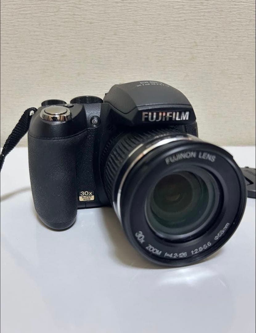 FUJIFILM FinePix HS10 （付属品有り） フジフィルム FUJIFILM デジタルカメラ FinePix Hs10 : ワットマン