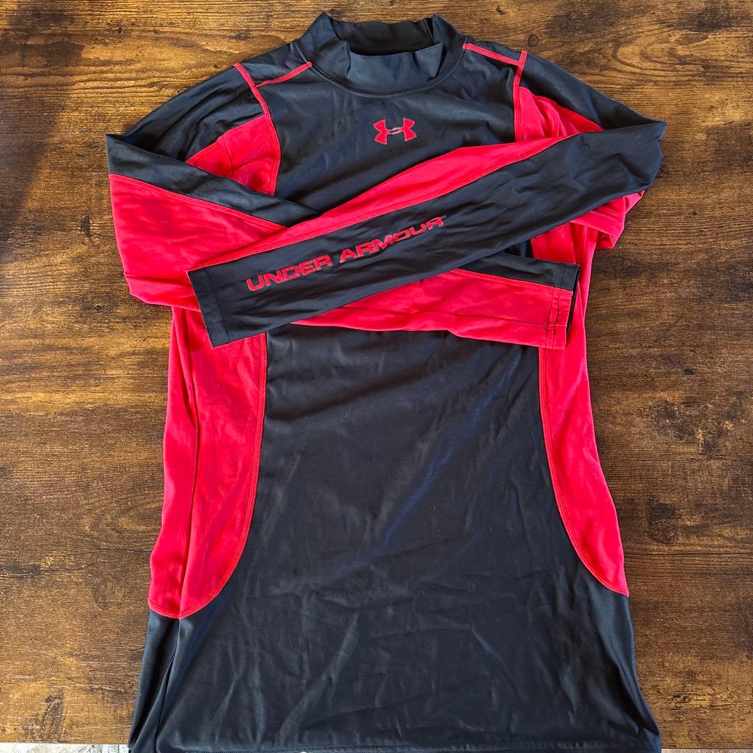 UNDER ARMOUR トレーニング長袖シャツ レッド/ブラック - メルカリ