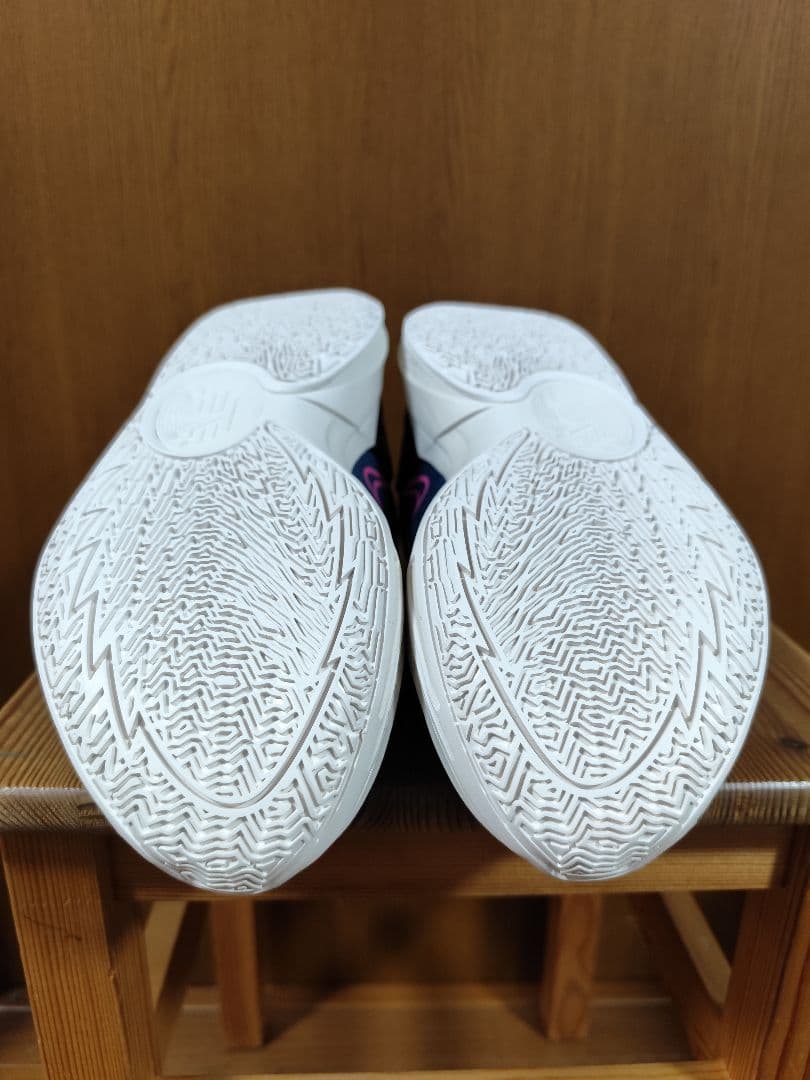Nike Kyrie Low 5　ナイキ　カイリーロー5　27.0cm