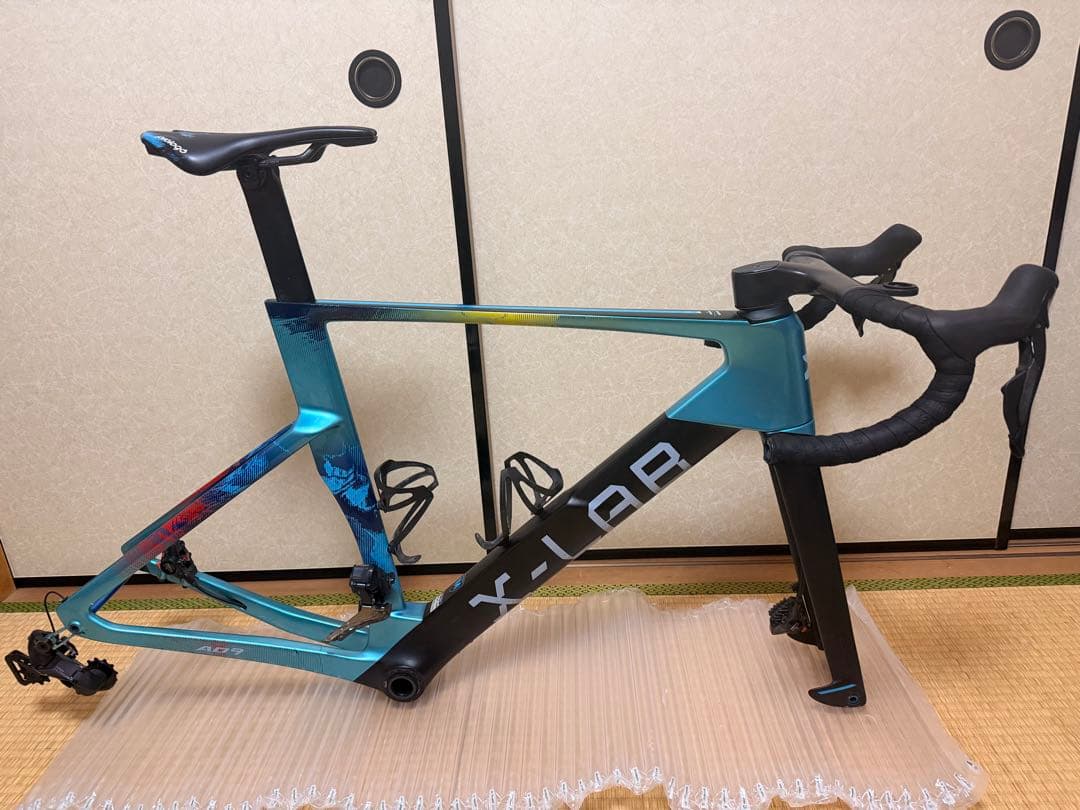 X-LAB AD9 フレーム（ASTANA TEAMカラー）※日本極めて希少 X-Lab AD9: The bike used by Astana is finally on sale! XDS