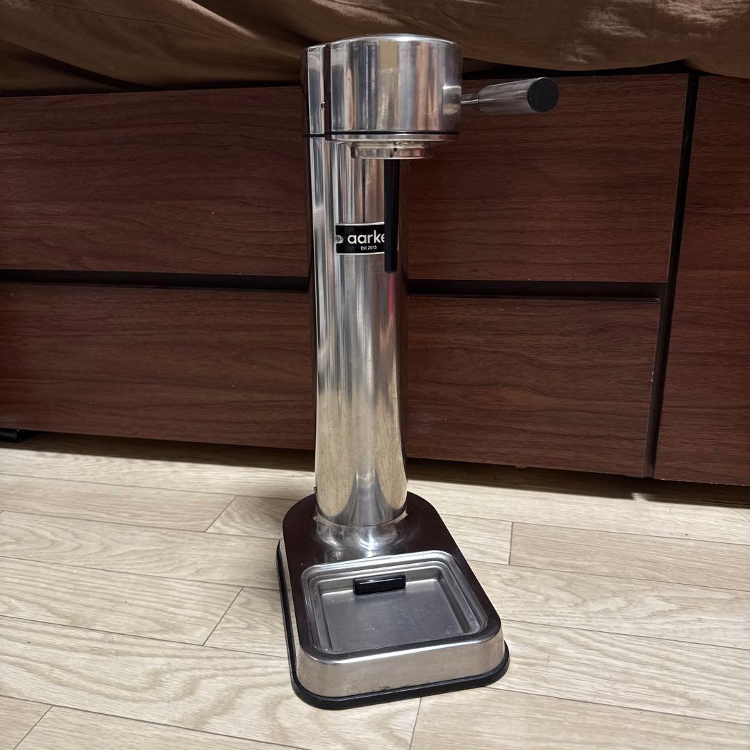 aarke アールケ カーボネーター AA01 シルバー 炭酸水メーカー - メルカリ