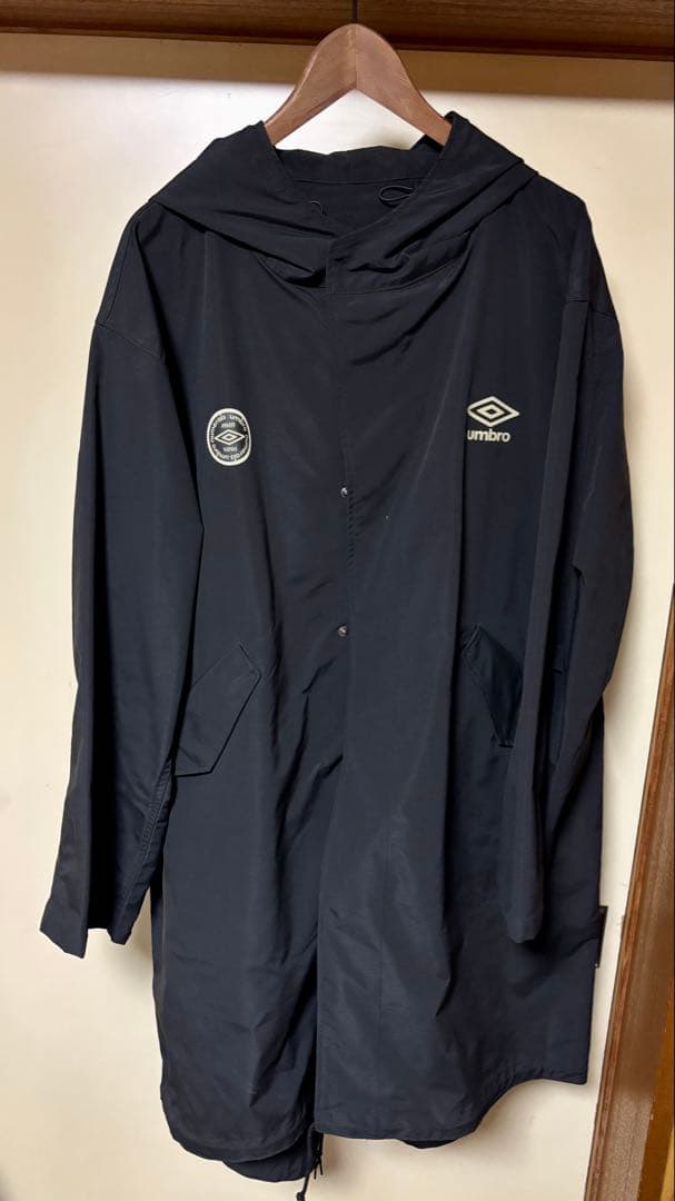umbro × numerals ロングコート ベンチコート フード付き 美品 umbro × numerals ロングコート ベンチコート フード付き 美品 - メルカリ