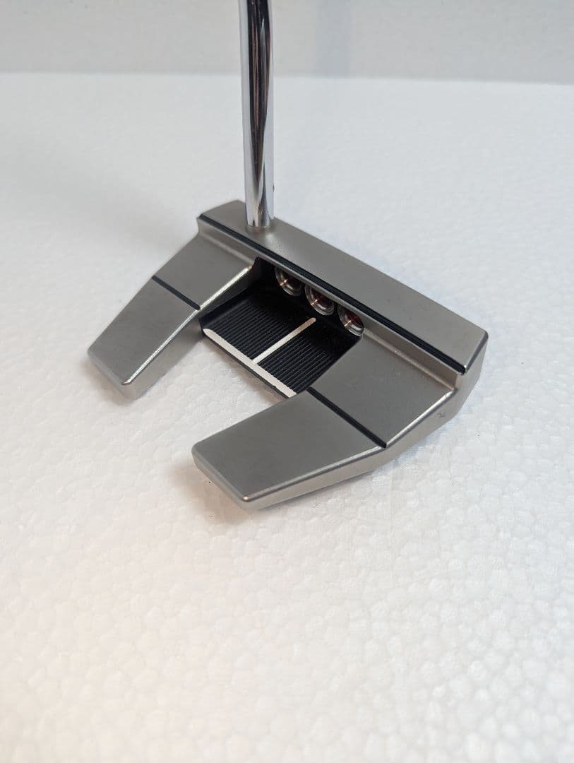 Scotty Cameron Futura7 34インチ カバー付き - メルカリ