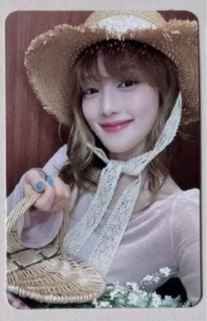 (G)I-DLE I SWAY makestar ミンニ 限定 麦わら帽子 ✨ 外での撮影暑かったけど楽しくてはしゃいでました🐶 麦わら帽かぶっ