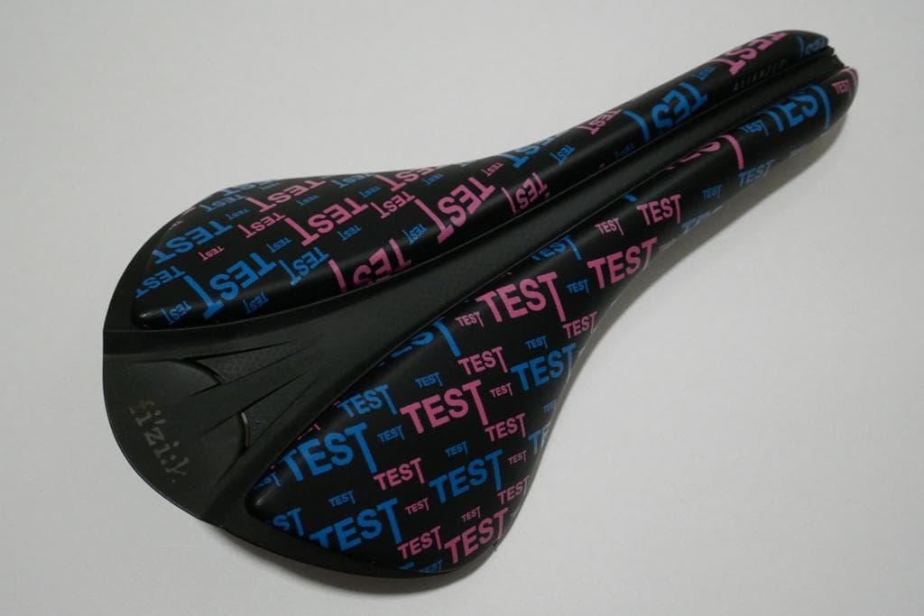 フィジーク テスト サドル ALIANTE VERSUS EVO R3　ラージ Fizi:k ALIANTE R3 VERSUS EVO large - メルカリ