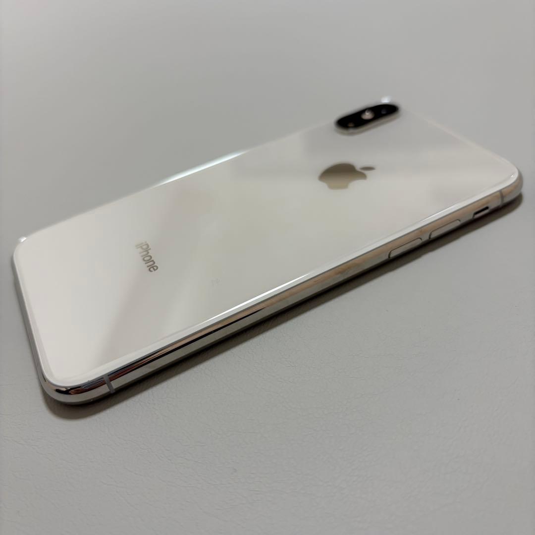 Apple iPhone Xs 本体のみ - メルカリ