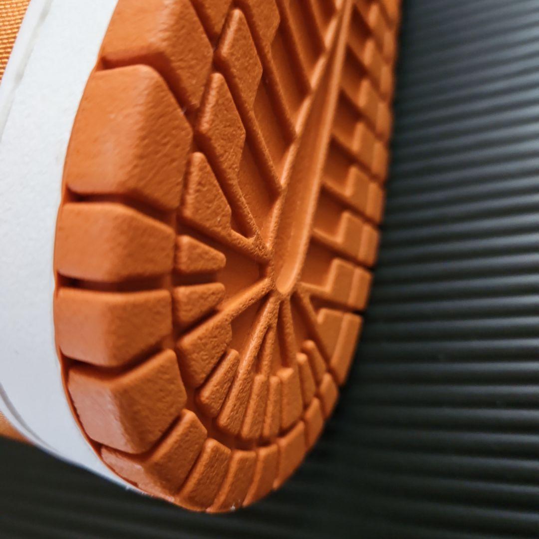 未使用❕NIKE ダンク HI レトロ SE DV7223-800　27.5cm